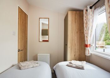 Comfort 2 Bedroom Caravan Hot Tub (Pet) - Braidhaugh Park, Crieff