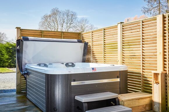 Superior Glamping Pod (electric HT) - Braidhaugh Park, Crieff