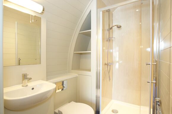 Superior glamping pod (wood fired HT) Pet - Braidhaugh Park, Crieff