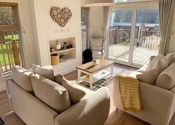 Comfort Plus Lodge Hot Tub 8 - Brokerswood Holiday Park, Westbury, nr Longleat