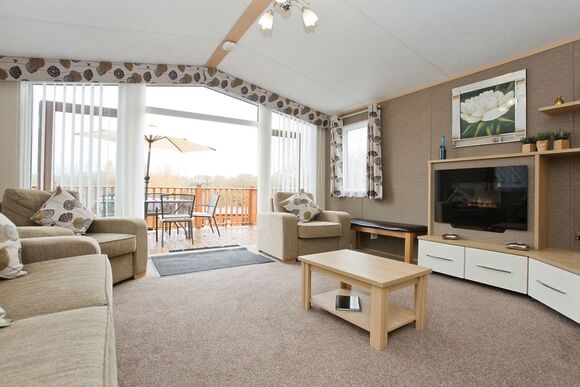 Comfort Plus Caravan 4 - Brokerswood Holiday Park, Westbury, nr Longleat