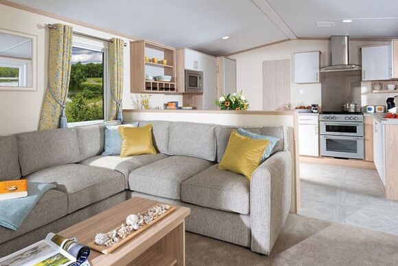 Comfort Plus Caravan 4 - Brokerswood Holiday Park, Westbury, nr Longleat