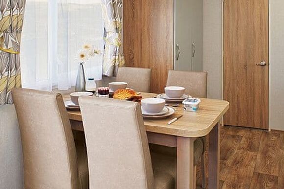 Comfort Plus Caravan 4 - Brokerswood Holiday Park, Westbury, nr Longleat