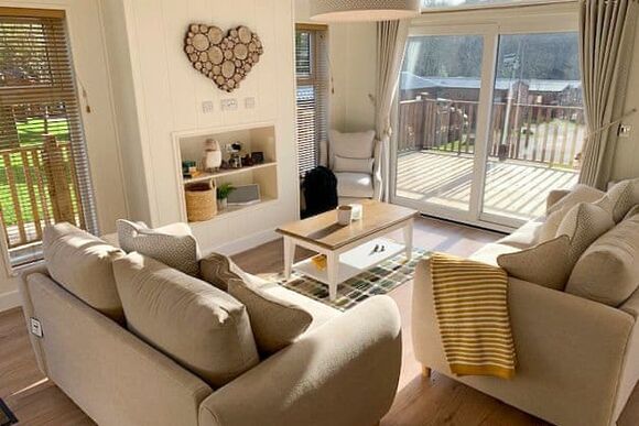 Comfort Plus Lodge Hot Tub 8 - Brokerswood Holiday Park, Westbury, nr Longleat