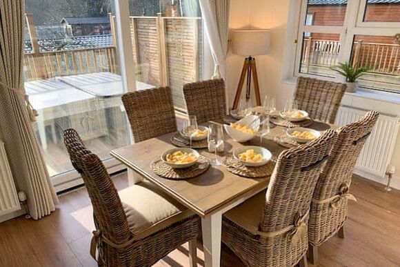 Comfort Plus Lodge Hot Tub 8 - Brokerswood Holiday Park, Westbury, nr Longleat