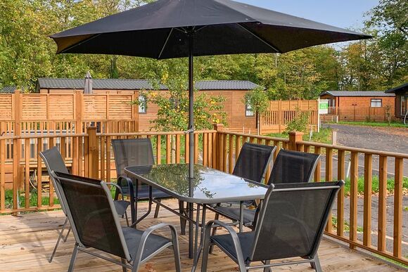 Superior Holiday Home 6 - Brokerswood Holiday Park, Westbury, nr Longleat