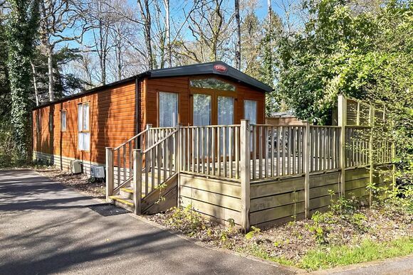 Comfort Holiday Home 4 - Brokerswood Holiday Park, Westbury, nr Longleat