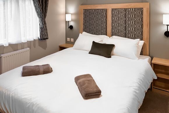 Comfort Plus Caravan 6 (No Pet) - Brokerswood Holiday Park, Westbury, nr Longleat