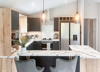 Fallow Lodge - Bredon View, Pershore