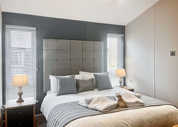 Fallow Lodge - Bredon View, Pershore