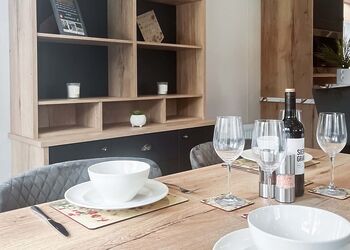 Fallow Pet Friendly Lodge - Bredon View, Pershore