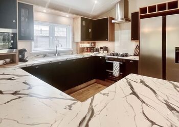 Fallow Pet Friendly Lodge - Bredon View, Pershore