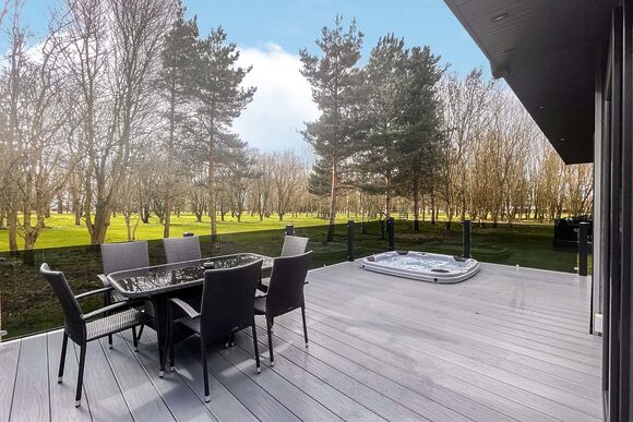 Fallow Lodge - Bredon View, Pershore