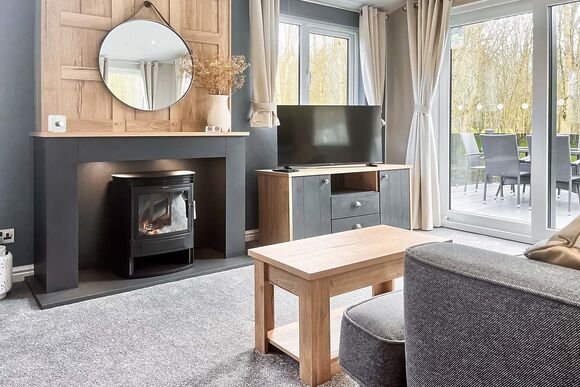 Fallow Pet Friendly Lodge - Bredon View, Pershore