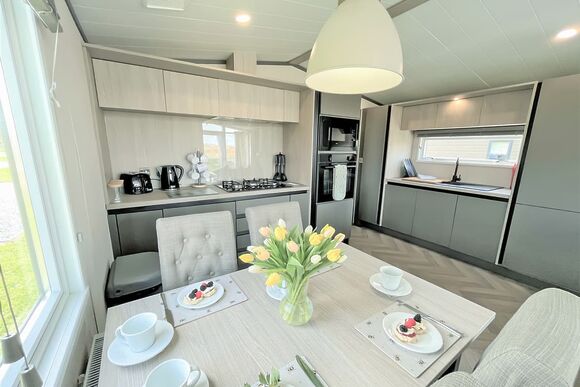 Fawn Lodge - Bredon View, Pershore