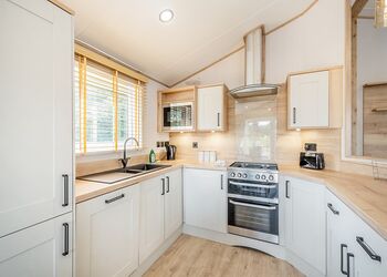 Hot Tub Lodge 3 Pet Friendly - Brighouse Bay Holiday Park, Kirkcudbright