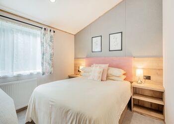 Hot Tub Lodge 3 Pet Friendly - Brighouse Bay Holiday Park, Kirkcudbright