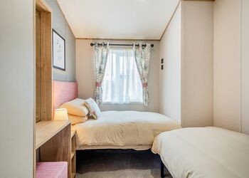 Hot Tub Lodge 3 Pet Friendly - Brighouse Bay Holiday Park, Kirkcudbright