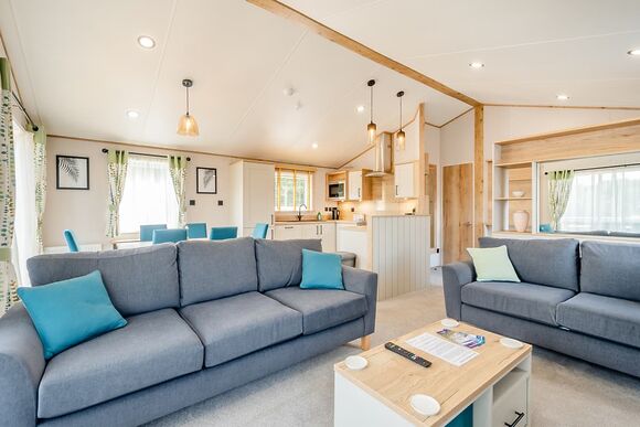 Hot Tub Lodge 3 Pet Friendly - Brighouse Bay Holiday Park, Kirkcudbright