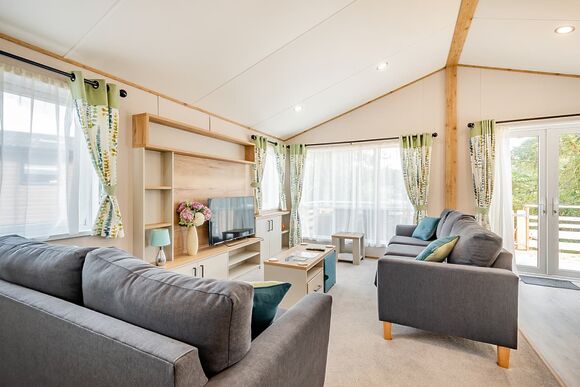 Hot Tub Lodge 3 Pet Friendly - Brighouse Bay Holiday Park, Kirkcudbright