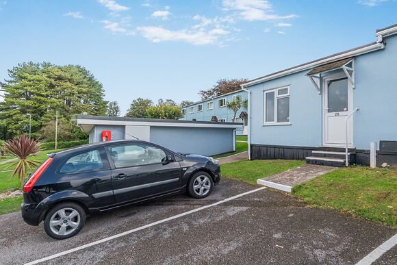 Silver 1 Bedroom Chalet - Brixham Holiday Park, Brixham, Torbay