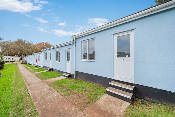 Silver 1 Chalet Slps 2 Pet - Brixham Holiday Park, Brixham, Torbay