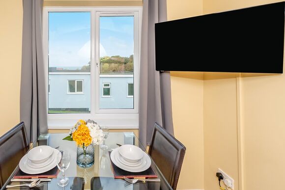 Silver 1 Chalet Slps 2 Pet - Brixham Holiday Park, Brixham, Torbay