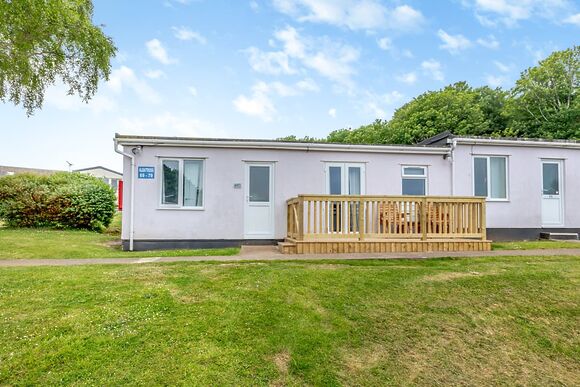 Platinum 3 Bedroom Chalet Pet - Brixham Holiday Park, Brixham, Torbay