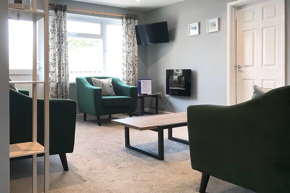 Platinum 3 Bedroom Chalet Sleeps 6 - Brixham Holiday Park, Brixham, Torbay