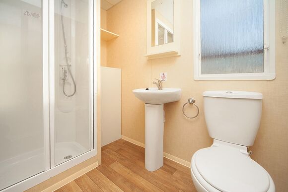 Silver  3 Caravan (Pet Friendly) - Broadland Sands, Corton, Lowestoft