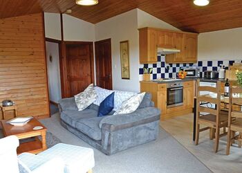 Redwood Boutique Lodge