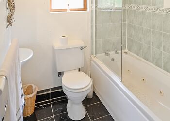 Copper Beech Lodge - Brookside Leisure Park, Bron-y-Garth, Oswestry