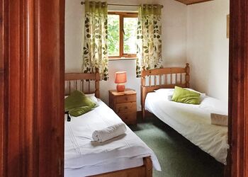 Tulip Tree Lodge - Brookside Leisure Park, Bron-y-Garth, Oswestry