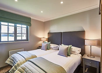 Arran Lodge (hot tub) 