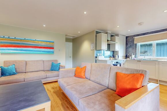 Brockwood Hall Lodges