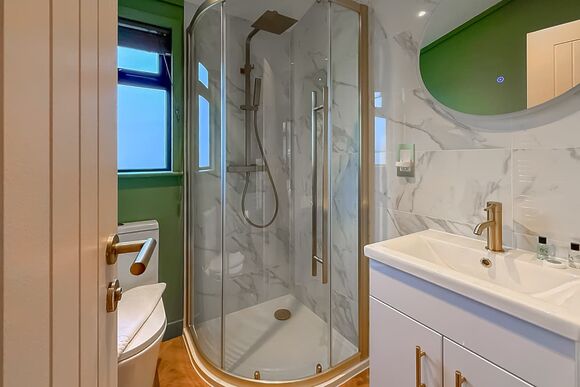 Peacock Place - Brockwood Hall Lodges, Millom