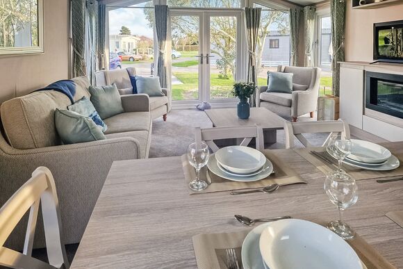 Platinum 2 Bed - Brightlingsea Holiday Park, Brightlingsea