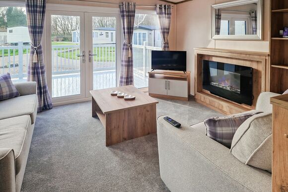 Silver 3 Bed - Brightlingsea Holiday Park, Brightlingsea