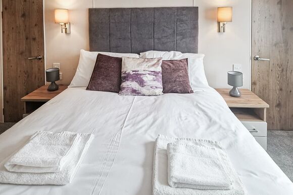 Platinum 3 Bed - Brightlingsea Holiday Park, Brightlingsea