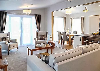 Indulgent 4 Berth Lodge with Roof Terrace HT (Pet)