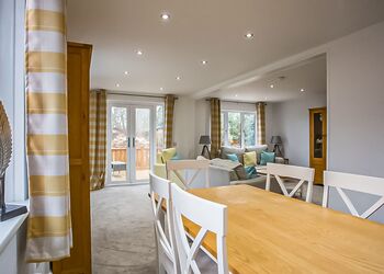 Indulgent 4 Berth Lodge with Roof Terrace HT (Pet) - Bude Holiday Resort, Bude