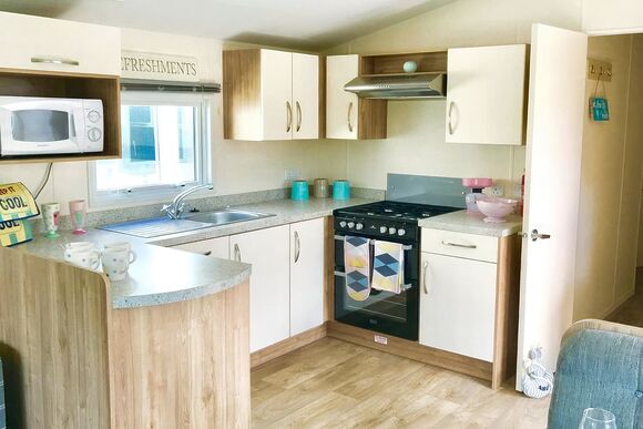 4 Berth Superior Caravan (Pet) - Bude Holiday Resort, Bude