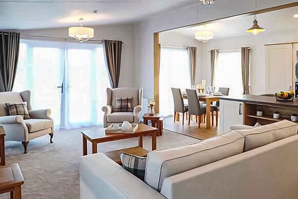 Indulgent 4 Berth Lodge - Bude Holiday Resort, Bude