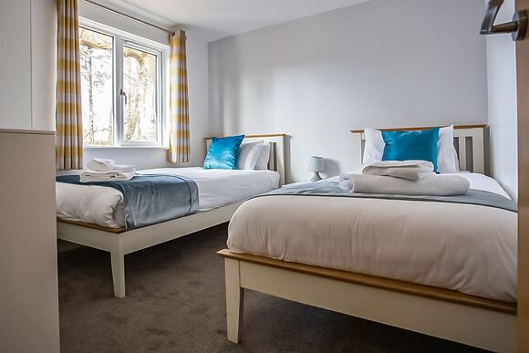 Indulgent 4 Berth Lodge - Bude Holiday Resort, Bude