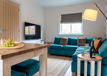 Summerleaze Cottage 2 Spa - Bude Coastal Resort, Stratton, Nr Bude