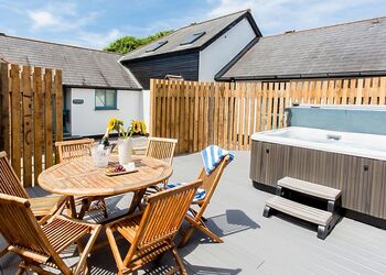 Summerleaze Cottage 2 Spa - Bude Coastal Resort, Stratton, Nr Bude