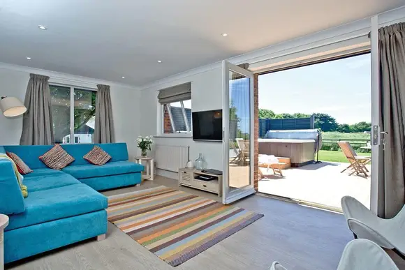 Summerleaze Garden Cottage 2 Spa - Bude Coastal Resort, Stratton, Nr Bude