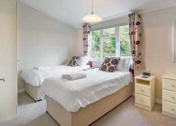 Cheddar Lodge Premier WF - Cheddar Woods Resort & Spa, Cheddar