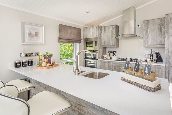 Cheddar Woods Resort and Spa