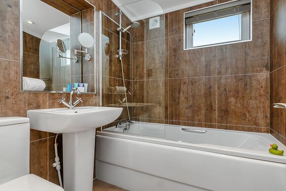 Langford - Cheddar Woods Resort & Spa, Cheddar